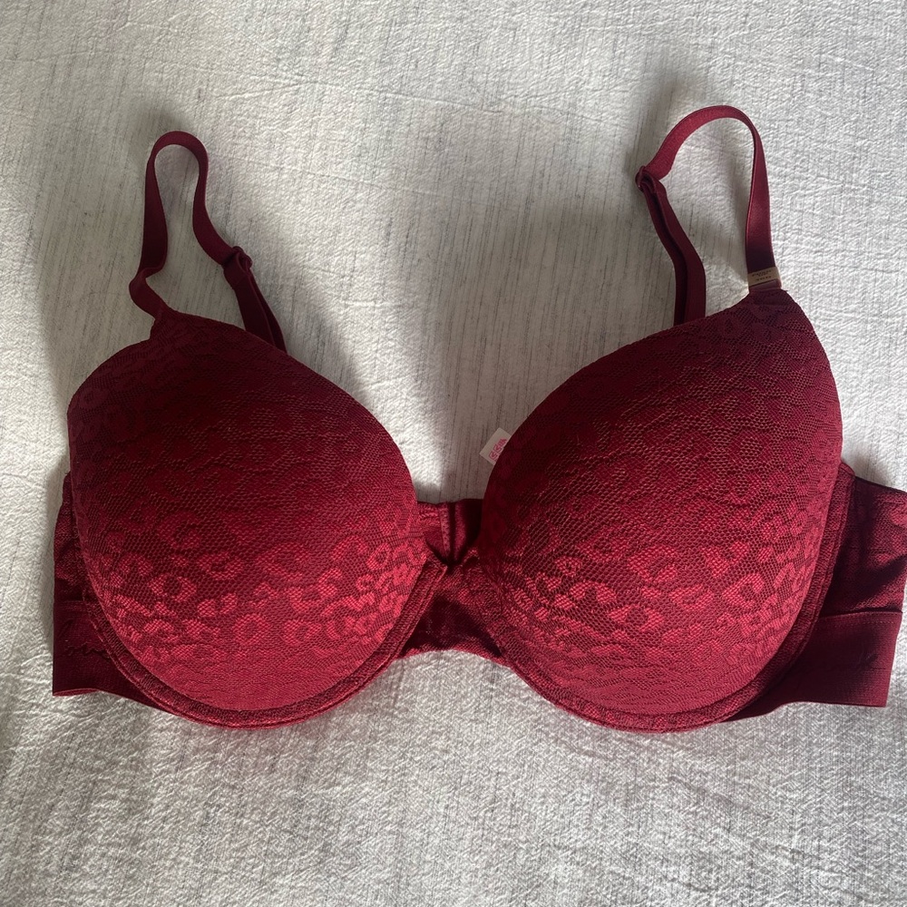 Maroon Victoria’s Secret Push-Up Bra (New With Tags)